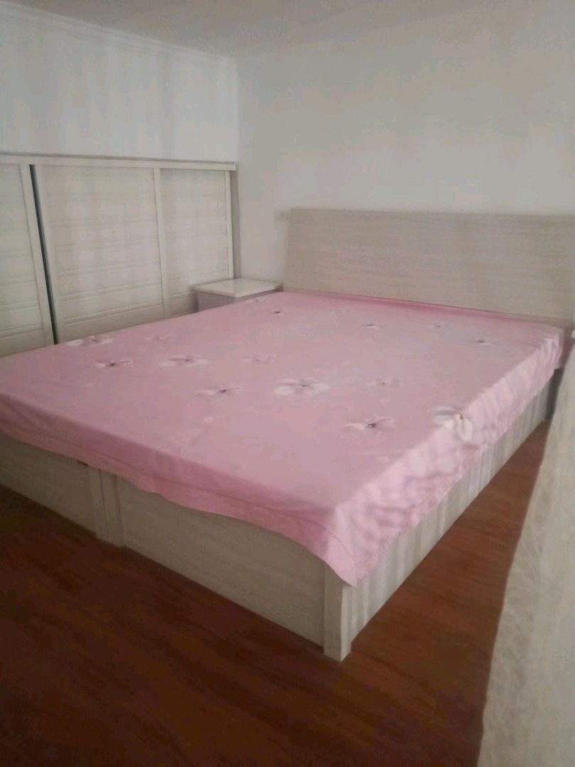 亿联建材城,南北通透,1室1厅1卫1阳台全南,户型非常棒,有户型为证6