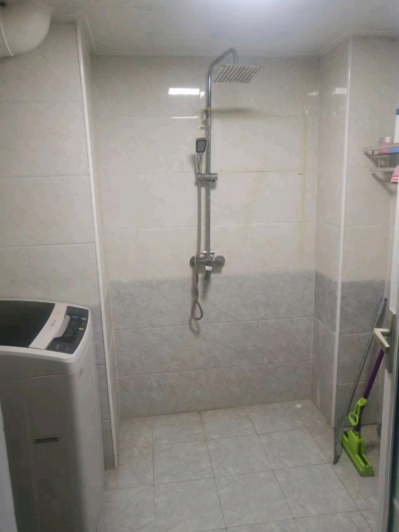 亿联建材城,南北通透,1室1厅1卫1阳台全南,户型非常棒,有户型为证5