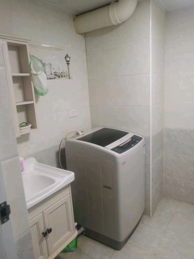 亿联建材城,南北通透,1室1厅1卫1阳台全南,户型非常棒,有户型为证4