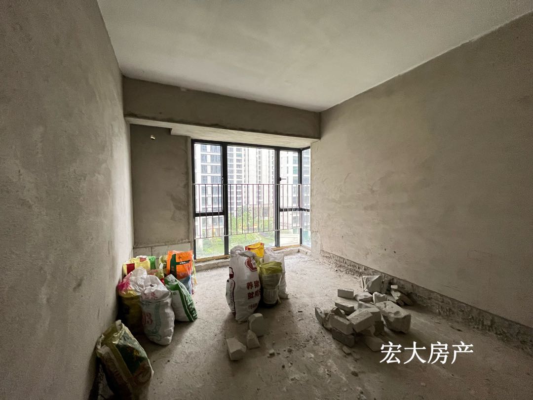 万福名雅城一期,毛坯现房,即买即装修5