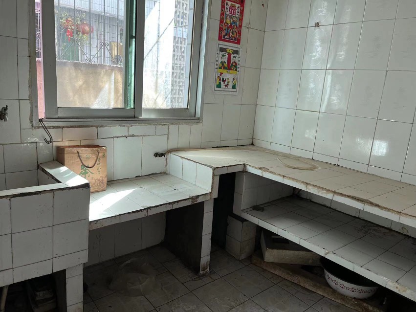 桂仙公寓,桂仙公寓周边配套完善,毛坯 有钥匙带您看8
