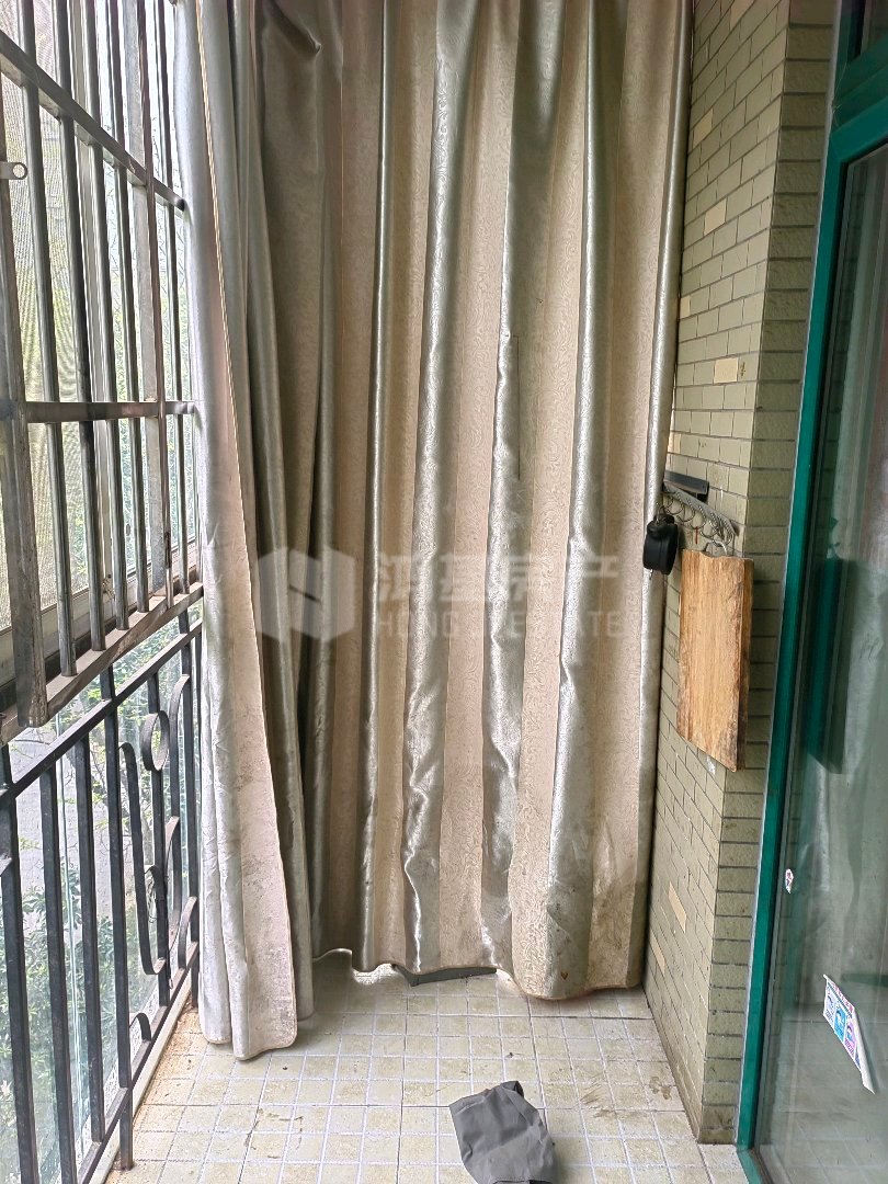 正荣大湖之都观澜郡,送!送!送!房东只拎衣服走,家电家具全部送!5
