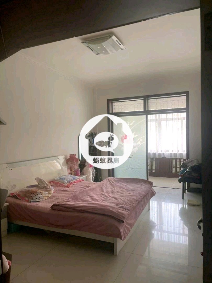 胜利小区,胜利小区二楼260平4室2厅 南北通透 随时看房4