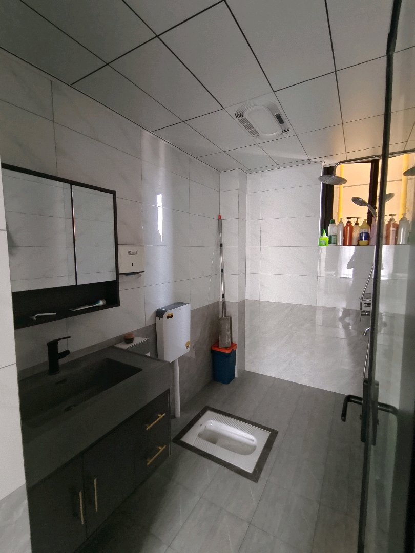 远达鹭湖宫二期,鹭湖宫住家精装修三房拎包入住,坐北朝南5
