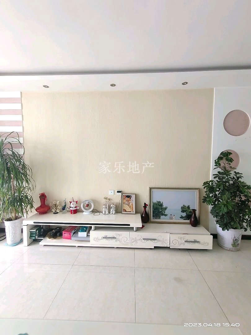 东武仁居,东武仁居140平套三双卫,带车库33平仅售89.8万可议10