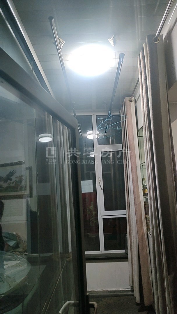 兴安苑,中阳县兴安苑小区车库改造另带地下室一间6