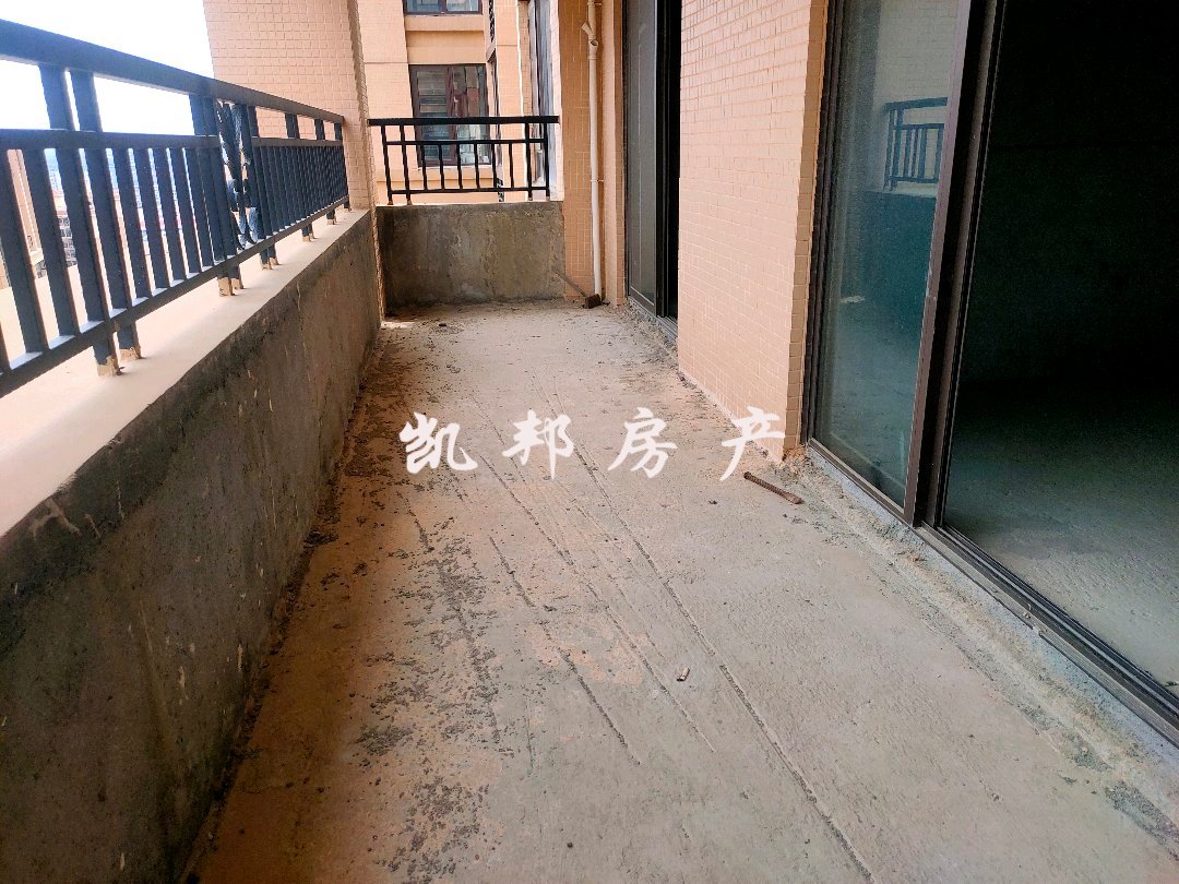中迅世纪城,中迅世纪城5室2厅2卫1阳台,交通便利,配套齐全3
