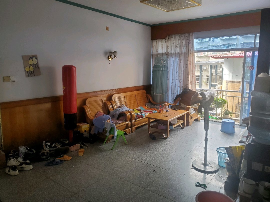 人民渠宿舍,市中心,安静小区,4室2厅2卫1阳台普通,房东换房8