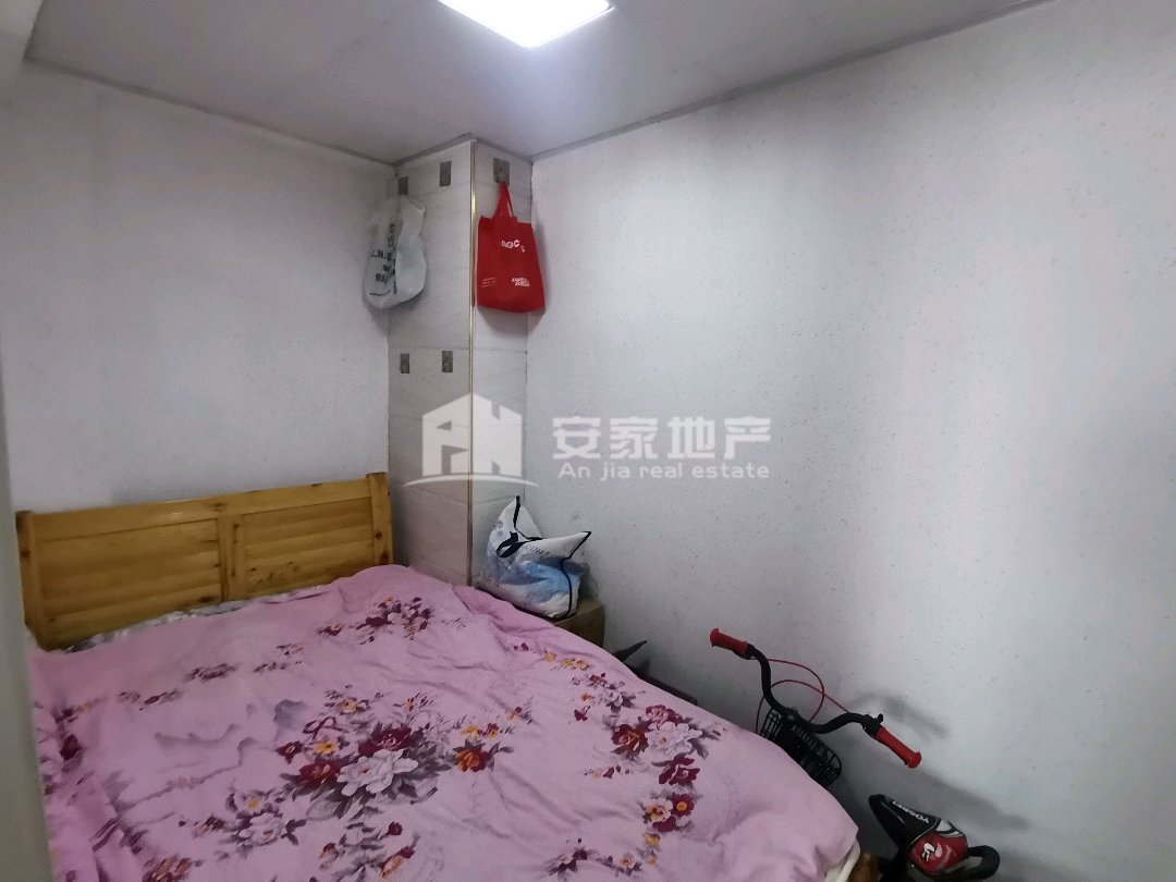 长富苑,回风中泉 旁电梯三房3