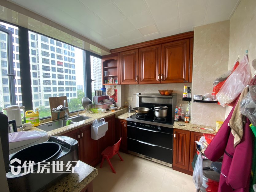 上东曼哈顿,上东曼哈顿精装大4房 周六看房比较方便8