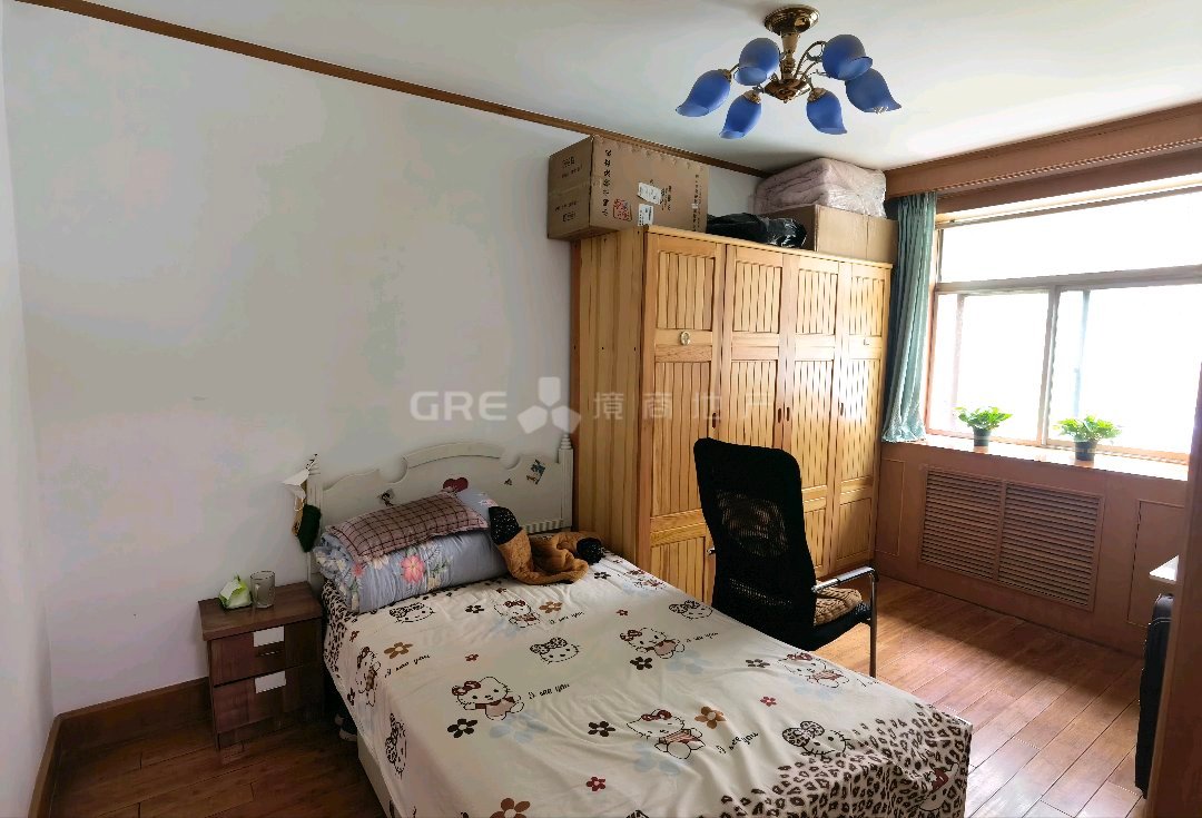 徐家湾小区,凤城九路,开元公园旁,徐家湾小区,一楼三室,可按揭5