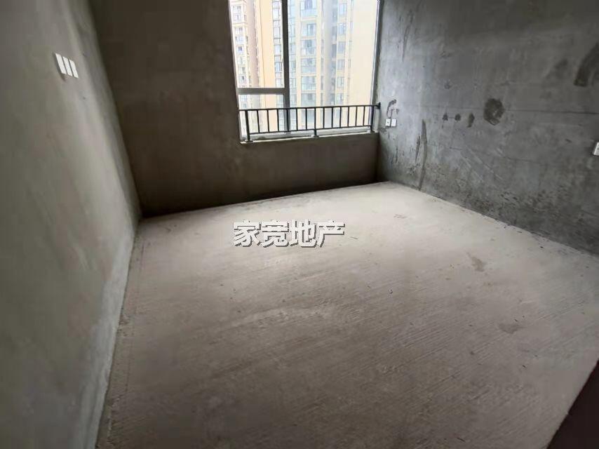 邦泰国际社区北区,带车位,邦泰国际社区北区超好的地段,住家舒适4