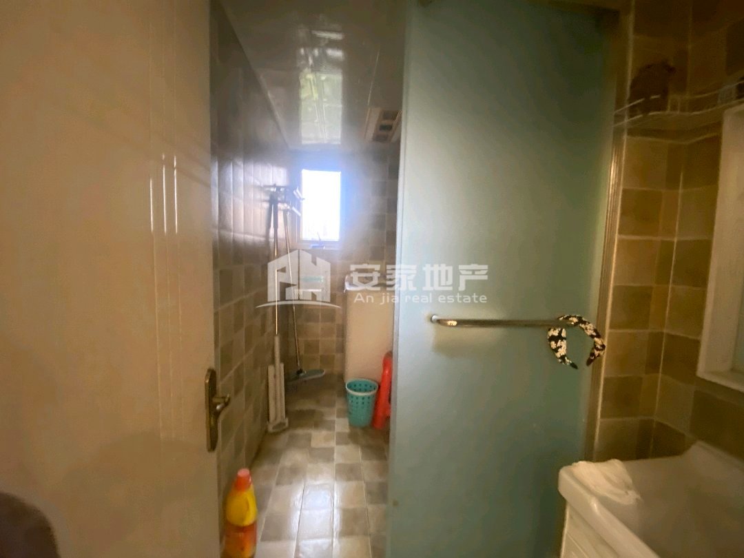 中交王府景二期,精装三室 南北通透 明厨明卫 随时看房5
