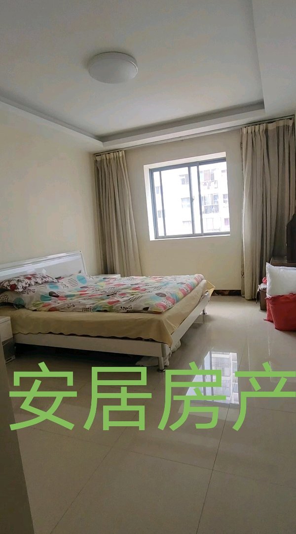 泰阁小区,性价比超高的4室2厅2卫1阳台 阳光 视线 无忧!6