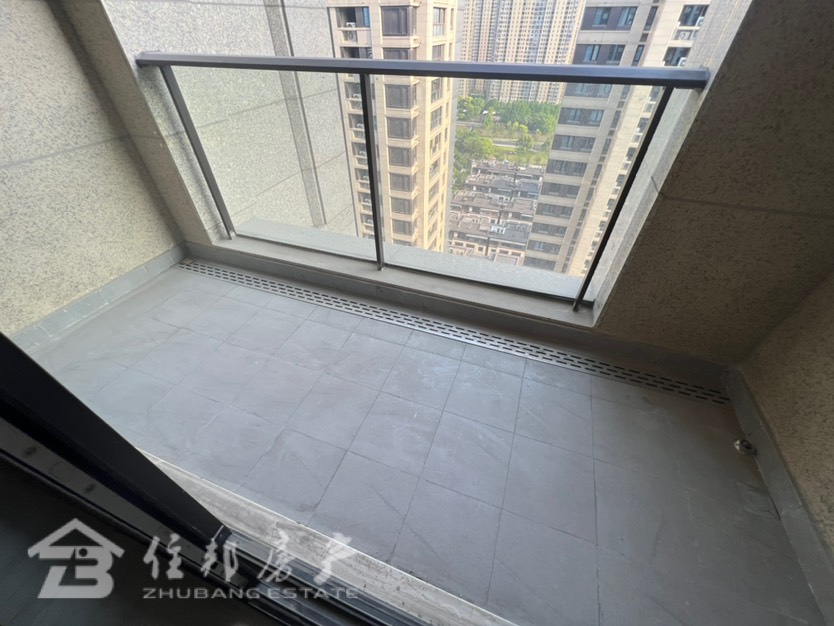 国之璟府,地铁口房子,楼层很好8