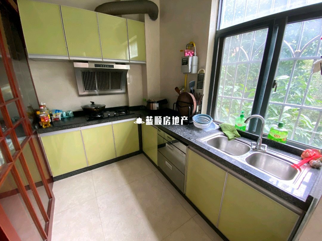 帝豪景园,【帝豪景园】5A景区旁山清水秀里,经典3室2厅,拎包入住!9