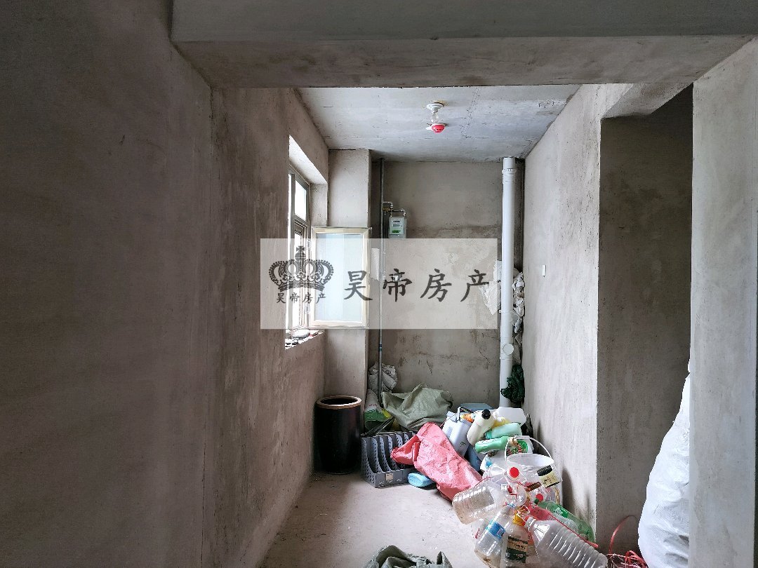 银凤苑,银凤苑电梯房,两室两厅一卫,南北通透,毛坯,房东随时配合3