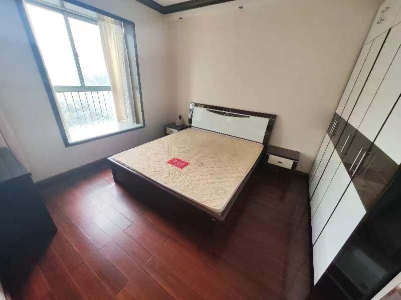 阳光花园,江苏路阳光花园精装三室好房急售7