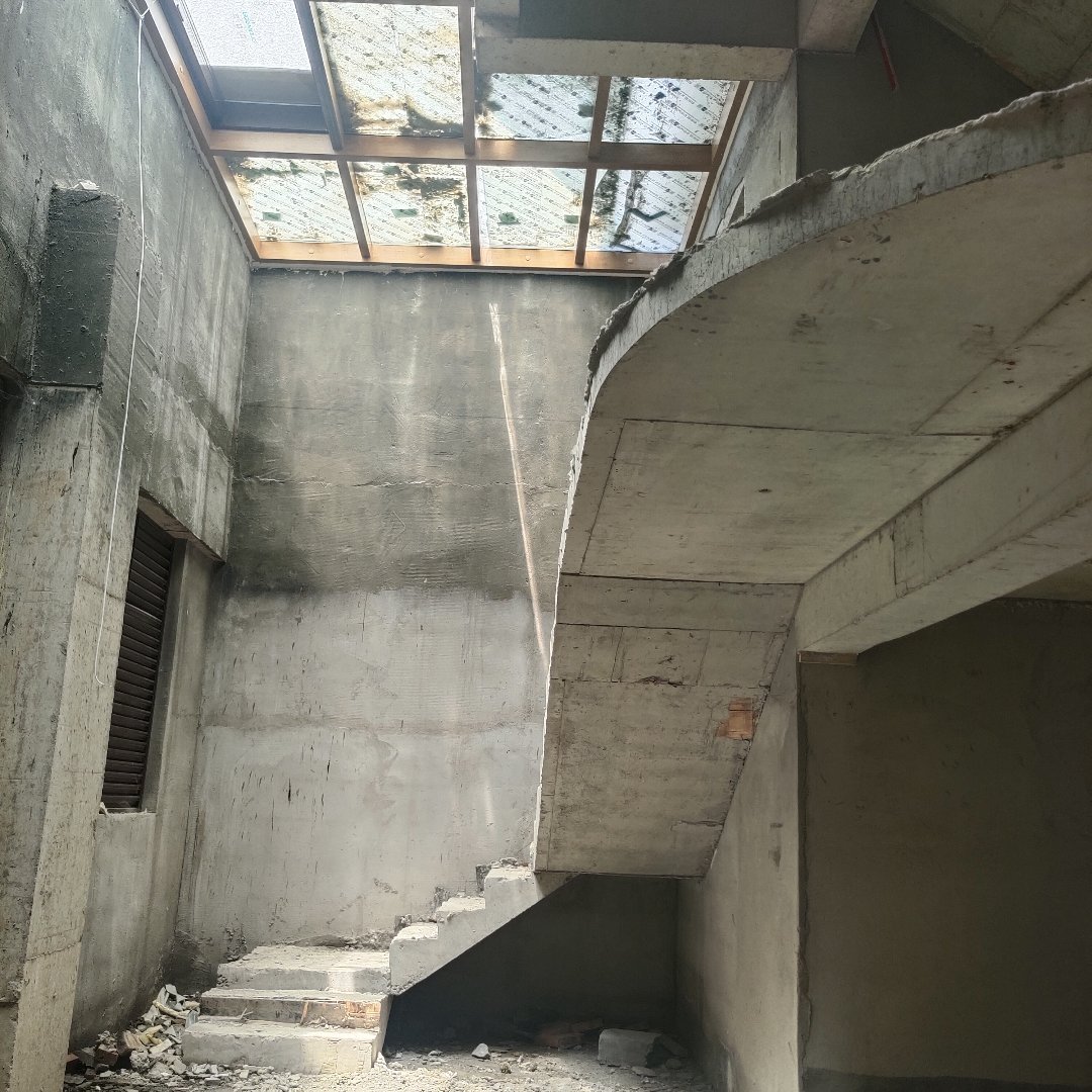 壹号院,下跃夹层已做好。窗户换了花费30多万2