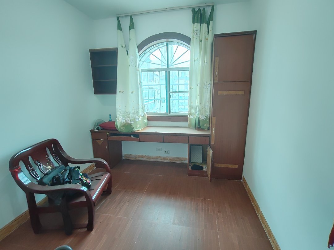 沙河小区8号楼,沙河小区华田8号楼A栋,三室两厅一卫,主要考虑出租8