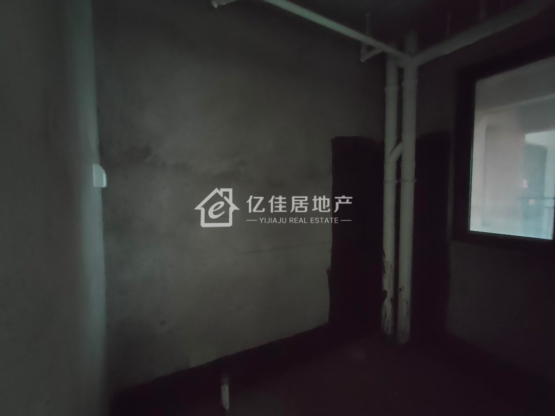 万汇城,万汇城位置好,好楼层,送储藏室,好楼层价格美丽!4