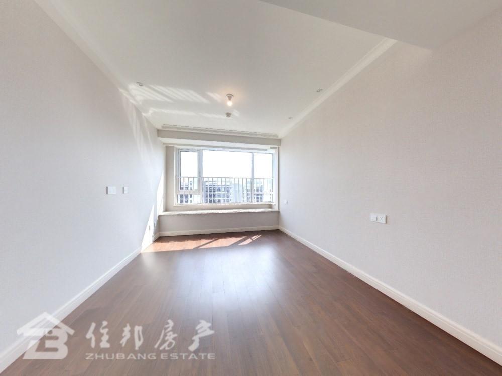 庆丰拥涛府,豪华装修3室2厅2卫1阳台,拎包入住,采光空气都很好!3
