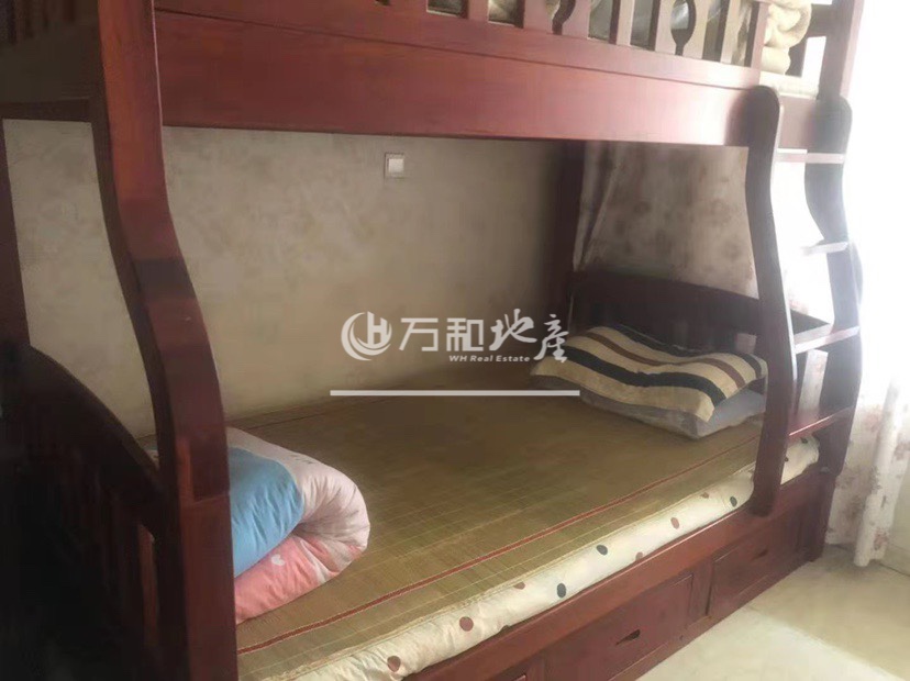 物华南苑B区,南门低楼层套二,价格好谈诚心出售7