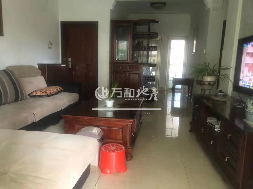 物华南苑B区,南门低楼层套二,价格好谈诚心出售6