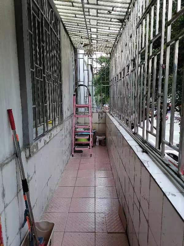 中山北路40号,驿前街口好又多楼上,精装修,拎包入住7