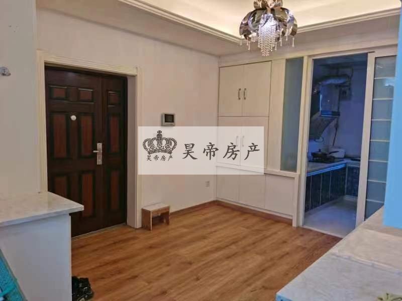 天润园小区,天润园小区三室两厅两卫,南北通透,面积是137平,1