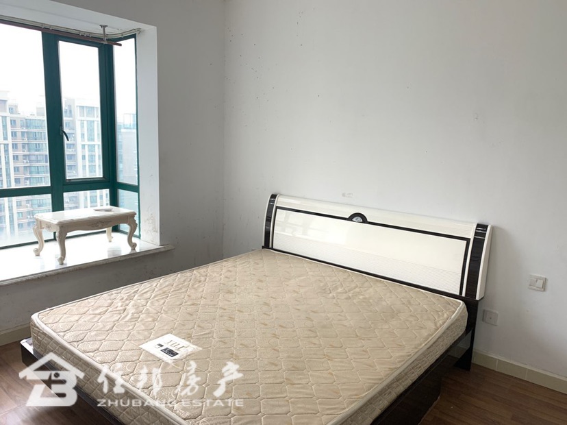 绿都百瑞广场,精致1室1厅1卫1阳台,小户型1