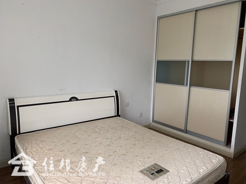 绿都百瑞广场,精致1室1厅1卫1阳台,小户型6
