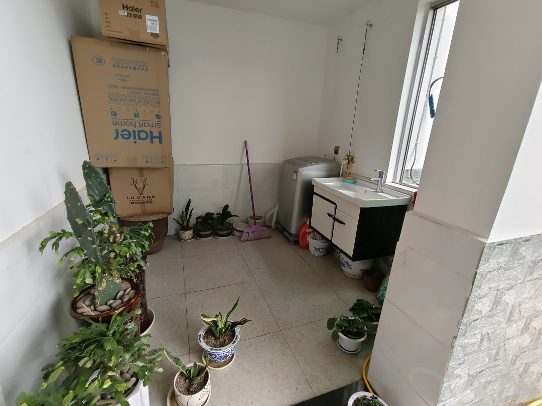 江南怡园,南河顶跃4室,带露台,9成新16