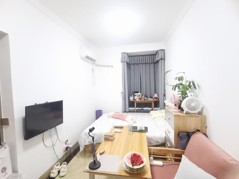 龙顺家园,精品好房,龙顺家园1室1厅1卫1阳台,房主急售1