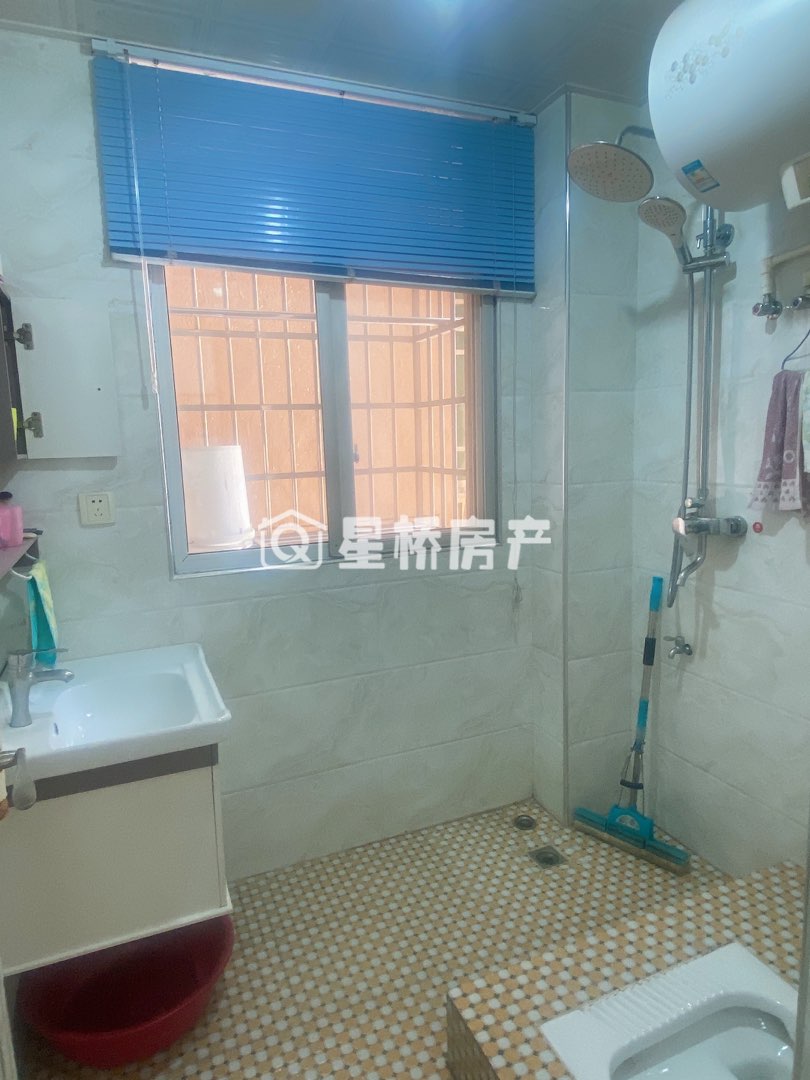 杰汇华庭,新区电梯房朝南,基本没住6