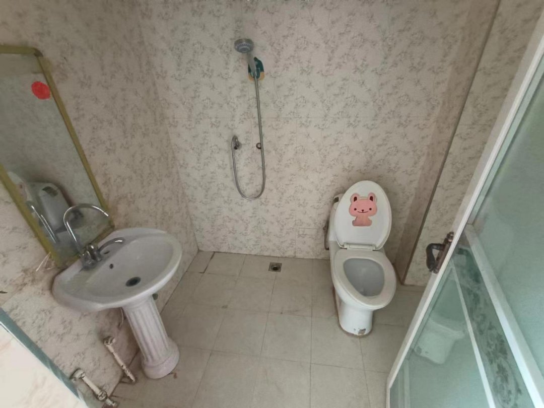 华森大厦,建设路 华森大厦 三室两卫通阳台 可按揭4