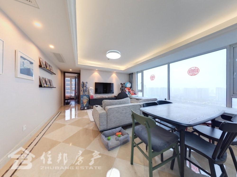 江南名府,看房方便,房主急售江南名府精装3室2厅2卫1阳台8