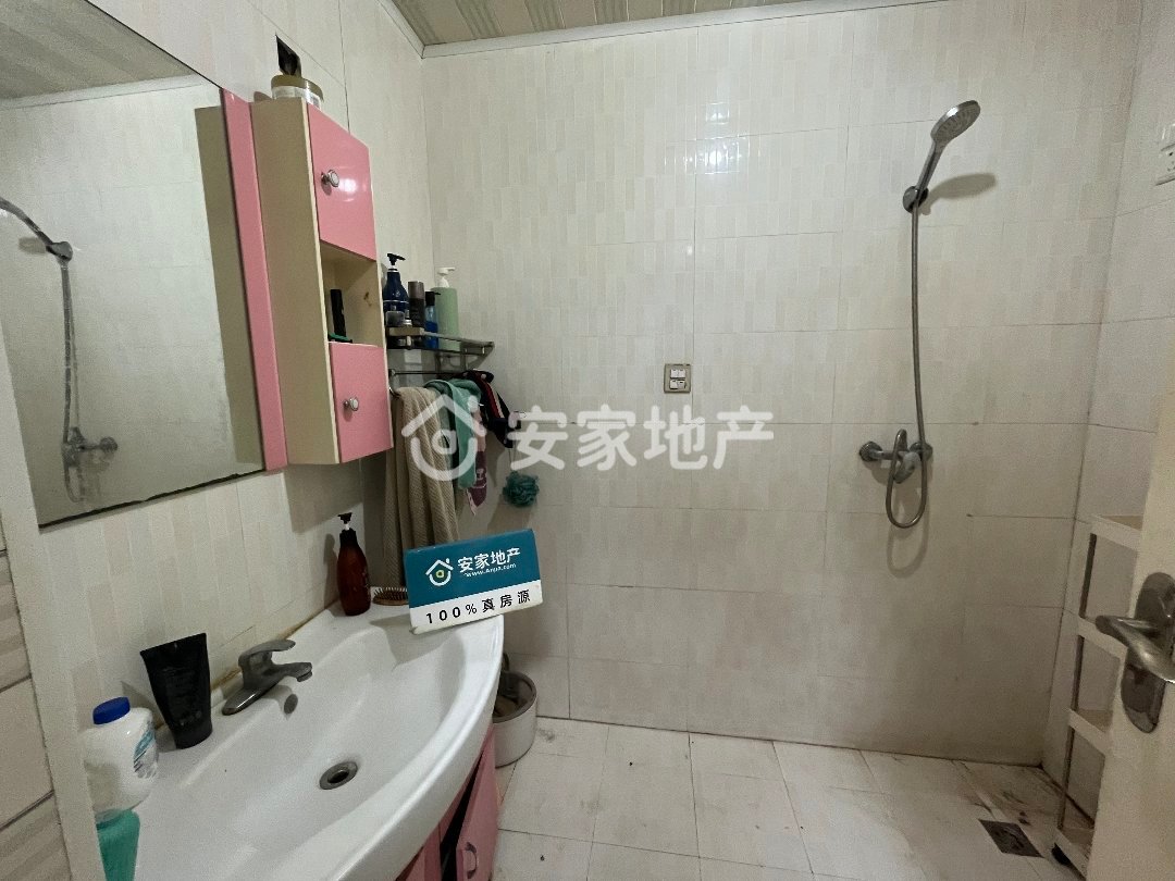 锦绣花城南区,急售!127㎡3室2厅2卫1阳台精装,好房不等人/送地下室6