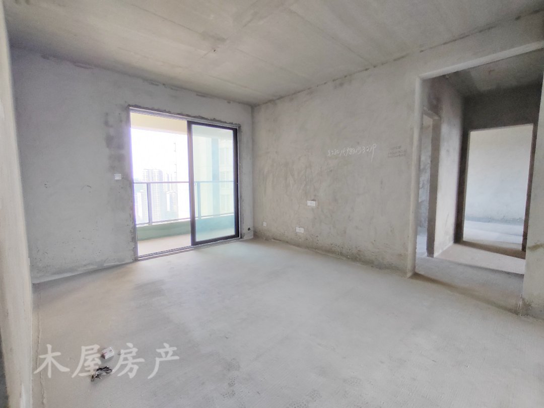 万达都会华宅,万达都会华宅好房出售!此房两证全!房主急售,价格可议!2