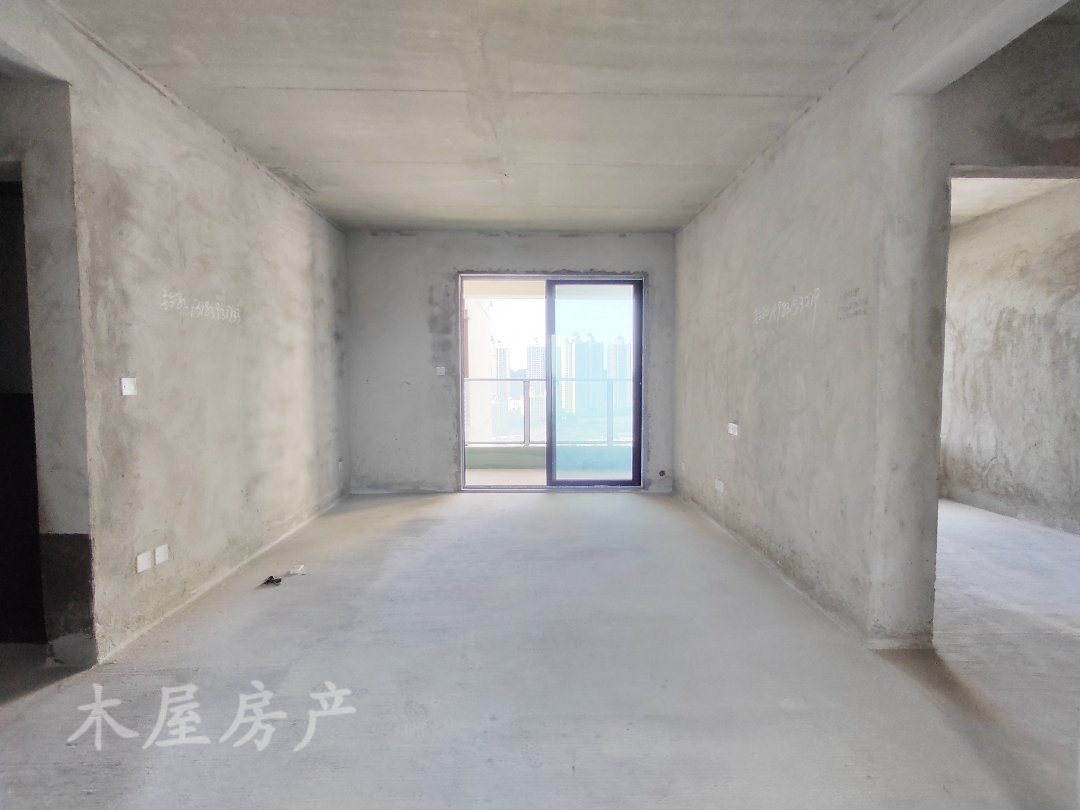 万达都会华宅,万达都会华宅好房出售!此房两证全!房主急售,价格可议!1