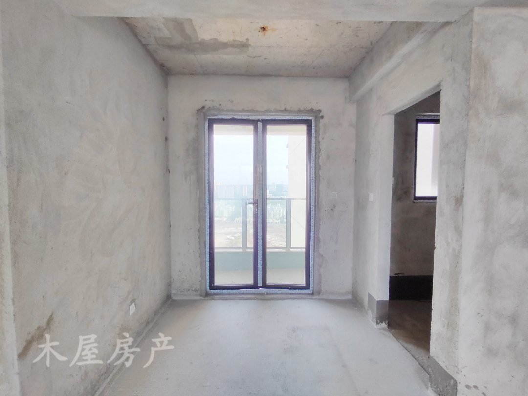 万达都会华宅,万达都会华宅好房出售!此房两证全!房主急售,价格可议!12