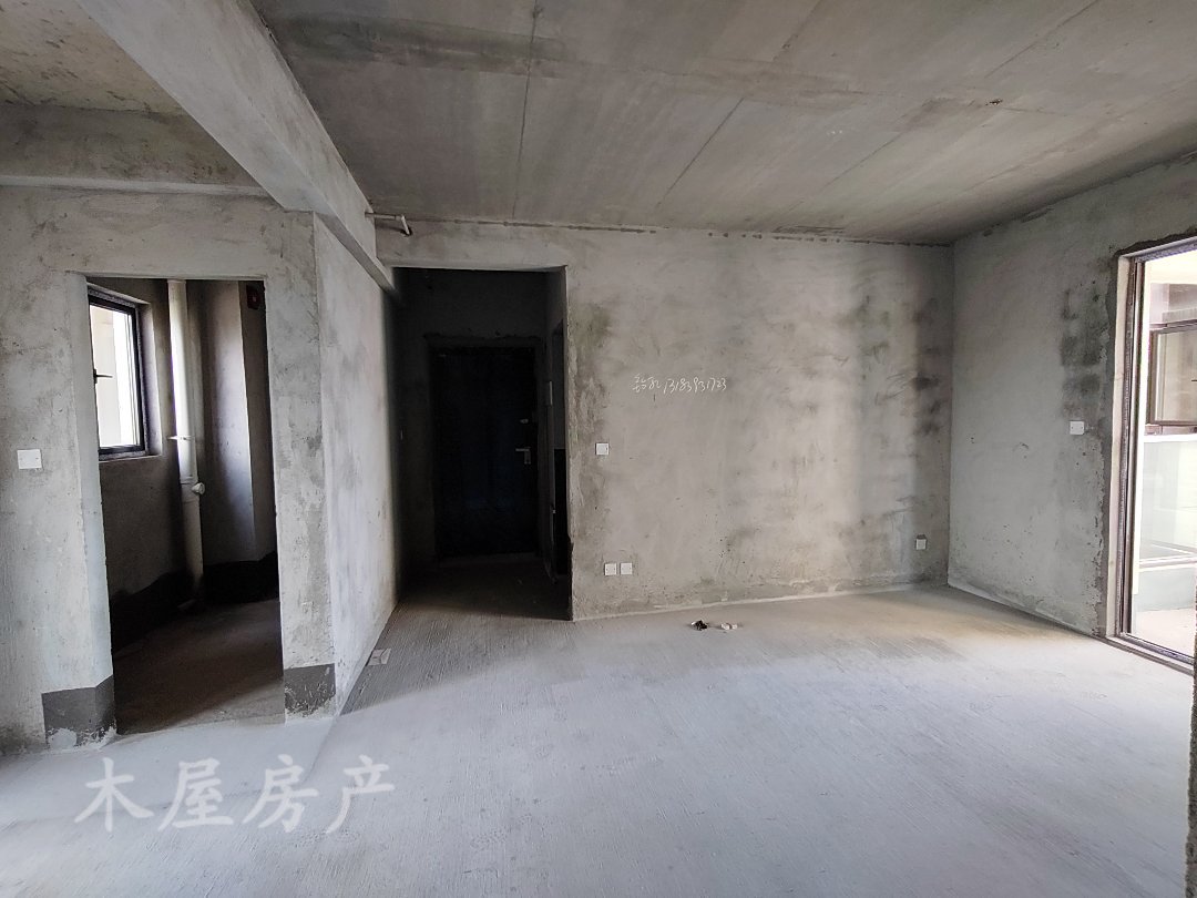 万达都会华宅,万达都会华宅好房出售!此房两证全!房主急售,价格可议!11
