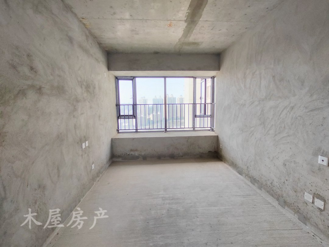 万达都会华宅,万达都会华宅好房出售!此房两证全!房主急售,价格可议!8