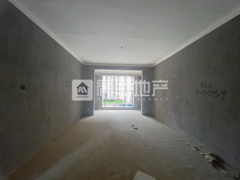 御品滨江,御品滨江、电梯洋房、两卫设计!满两年带车位!2
