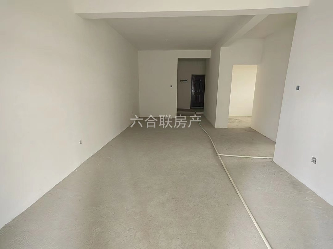 洋州公馆,洋州公馆电梯房,配套齐全,交通便利8