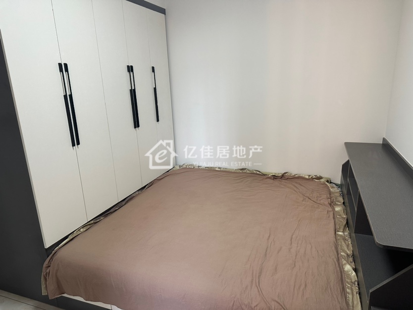 维也纳美泉宫,精品电梯婚房!!客厅卧室均落地窗!城中芯好地段好楼层!7