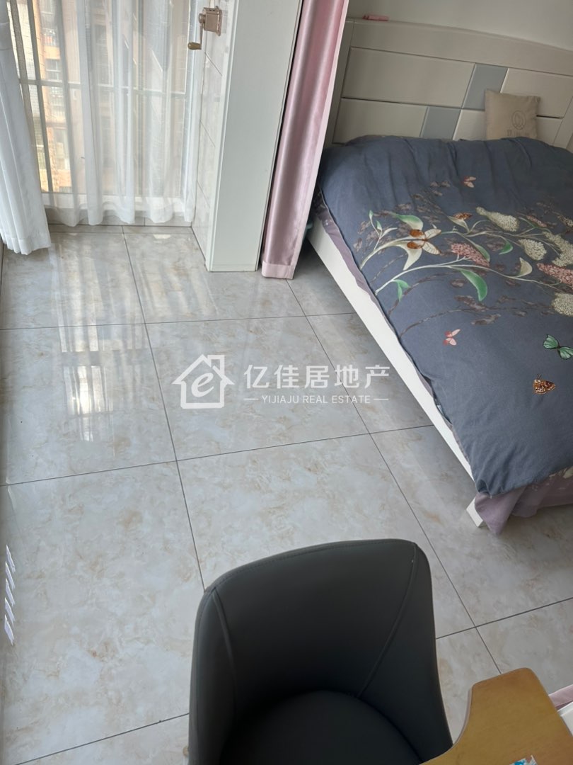 维也纳美泉宫,精品电梯婚房!!客厅卧室均落地窗!城中芯好地段好楼层!2