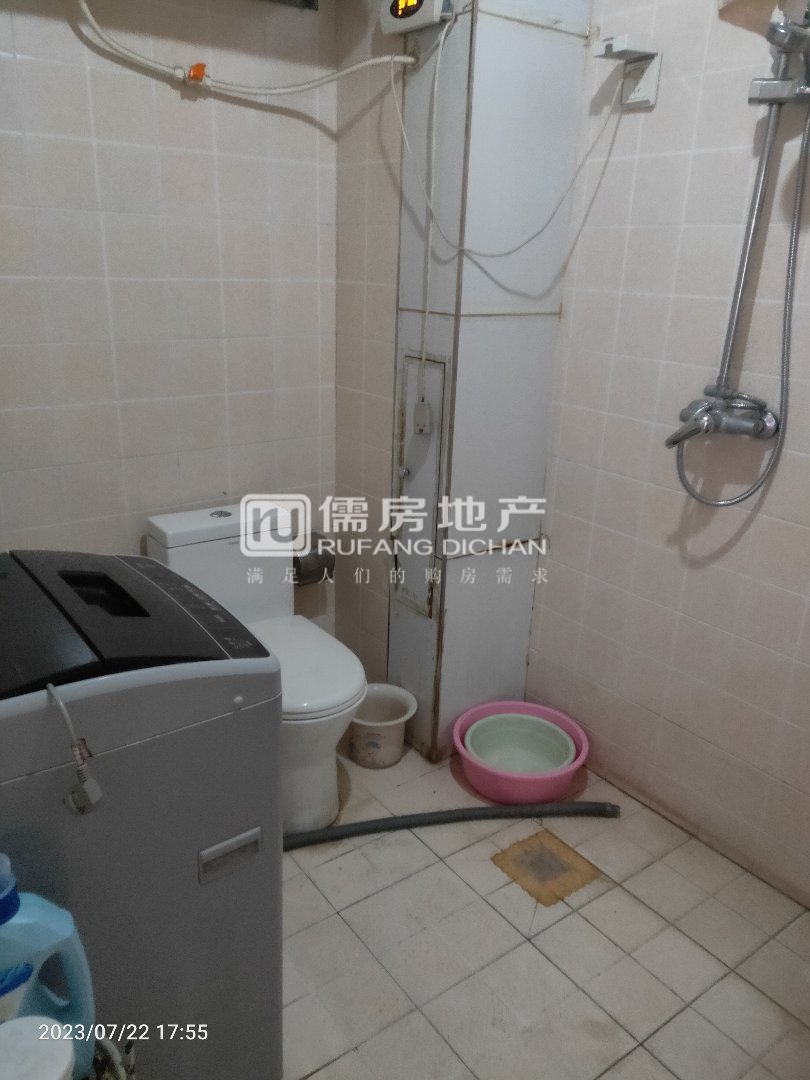 书林家园B区,简装,价格合适就卖。。。。现在出租6