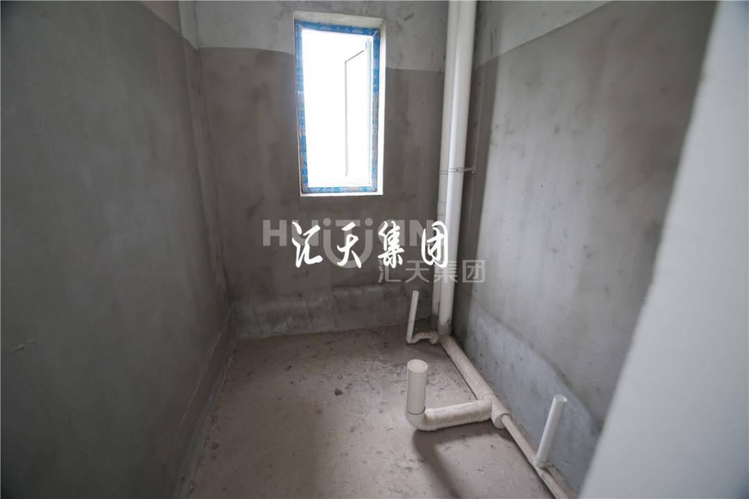 和都国际,小区环境舒适3室2厅2卫1阳台,婚房优选2