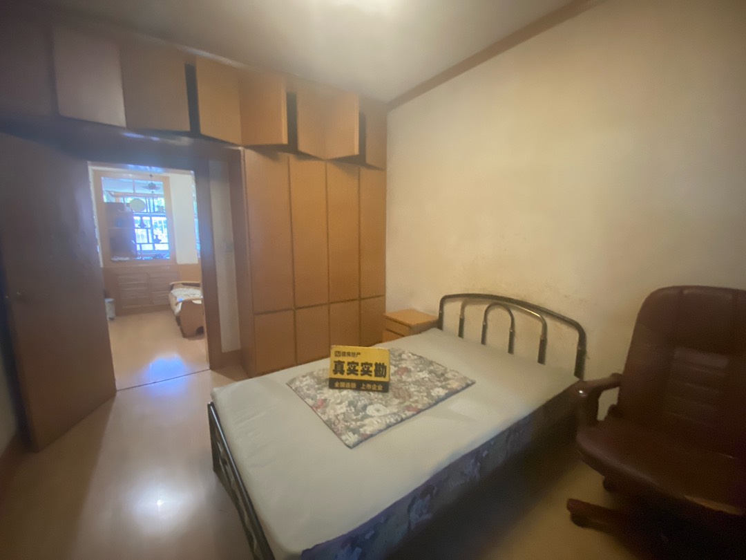 路北小区,路北小区 步梯二楼 拎包住6